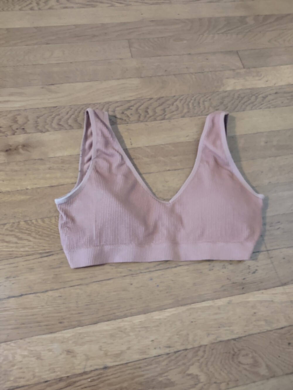 danskin pink ribbed stretchy t shirt bra fits like small to medium